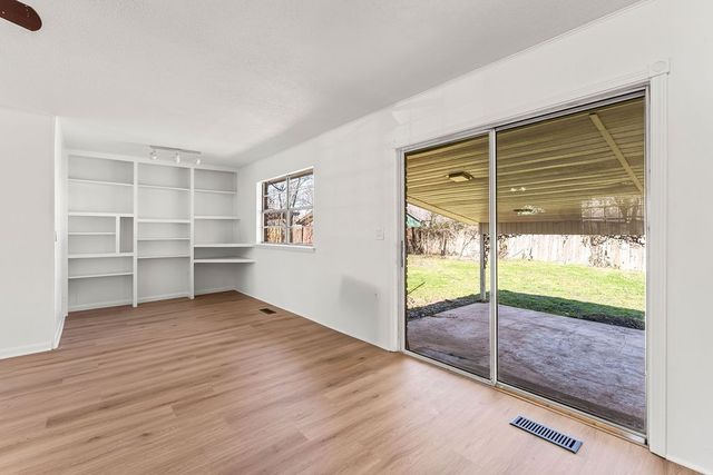 106 Henry Little Circle, Pea Ridge, AR 72751