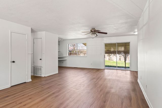 106 Henry Little Circle, Pea Ridge, AR 72751