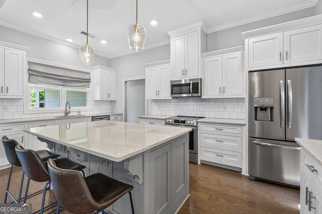201 Golden Cloud Court, Williamson, GA 30292