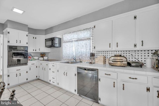 1017 HARAL PL, Cherry Hill, NJ 08034