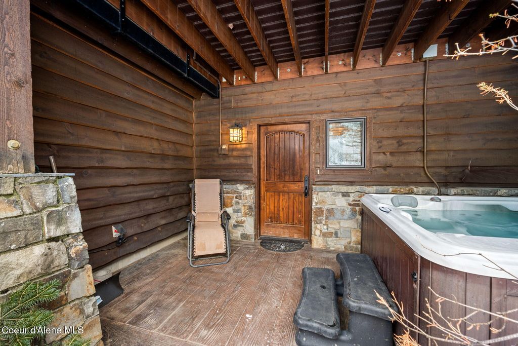 38 Avalanche RD, # 1, Sandpoint, ID 83864 photo 14