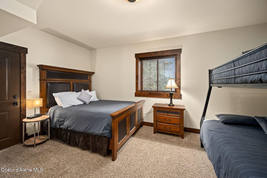 38 Avalanche RD, # 1, Sandpoint, ID 83864 photo 18