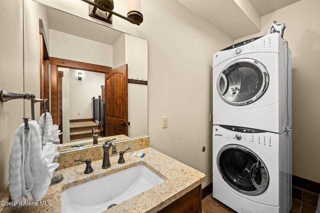 38 Avalanche RD, # 1, Sandpoint, ID 83864 photo 19