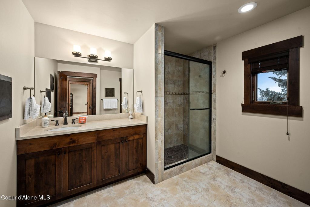 38 Avalanche RD, # 1, Sandpoint, ID 83864 photo 41