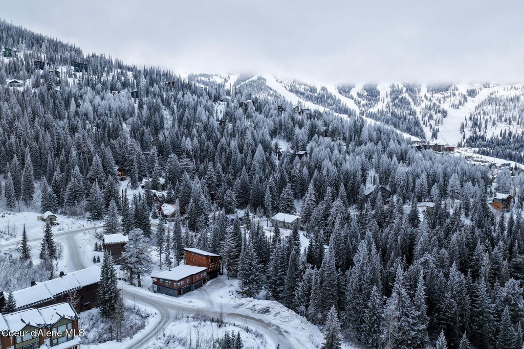 38 Avalanche RD, # 1, Sandpoint, ID 83864 photo 6