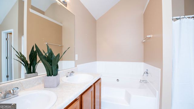 106 Stillwood Drive, Newnan, GA 30265