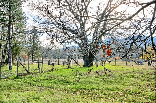 1190 Cedar Flat Road, Williams, OR 97544