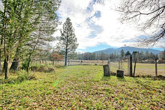 1190 Cedar Flat Road, Williams, OR 97544