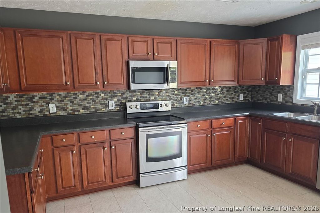 71 HAVISTOCK Court, Cameron, NC 28326 — photo 3