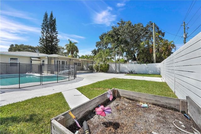 1721 N 16th Court, Hollywood, FL 33020