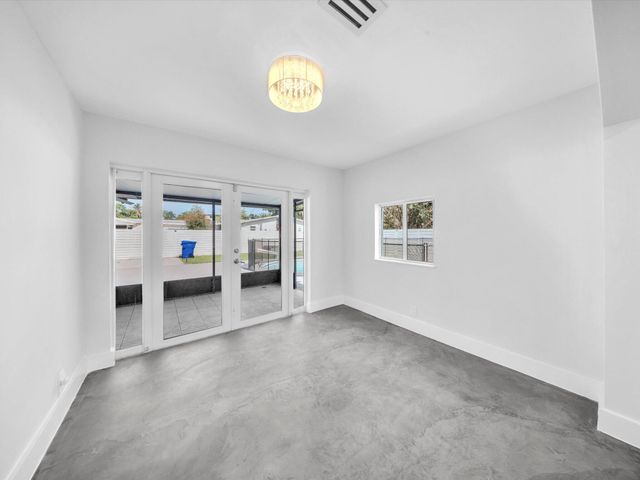 1721 N 16th Court, Hollywood, FL 33020