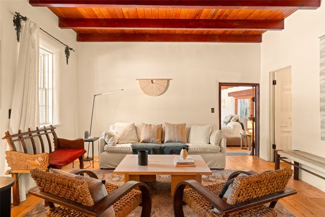 1571 Bishops Lodge Road, Santa Fe, NM 87506