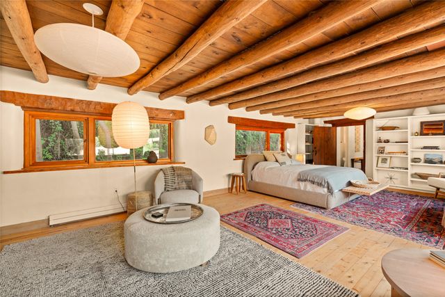1571 Bishops Lodge Road, Santa Fe, NM 87506