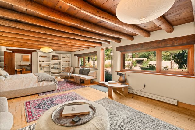1571 Bishops Lodge Road, Santa Fe, NM 87506