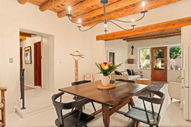 1571 Bishops Lodge Road, Santa Fe, NM 87506