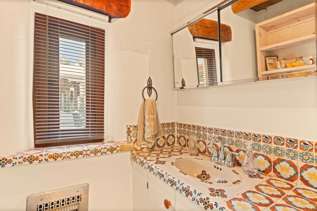 1571 Bishops Lodge Road, Santa Fe, NM 87506