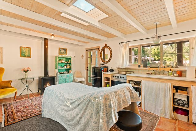 1571 Bishops Lodge Road, Santa Fe, NM 87506