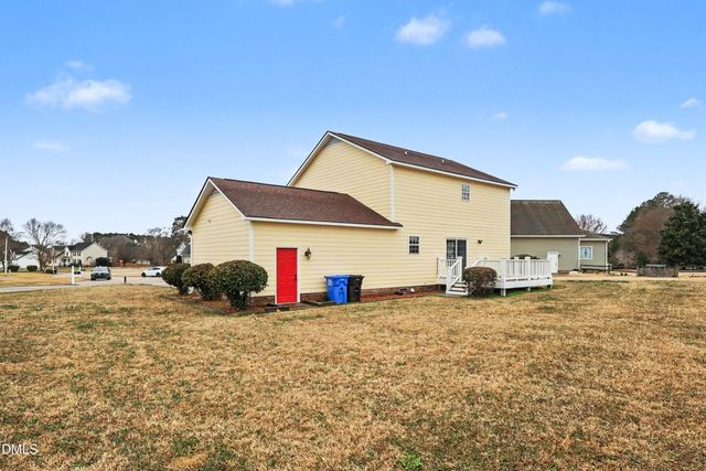 56 Muscadine Court, Lillington, NC 27546