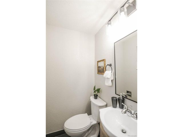 6517 Otis St, Arvada, CO 80003