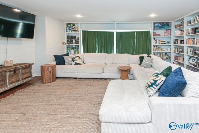 1804 Stratford Road, Decatur, AL 35601