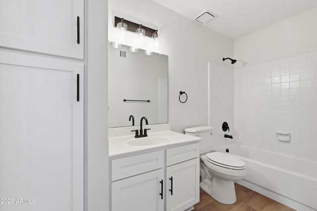 8018 E CASPER Street, Mesa, AZ 85207