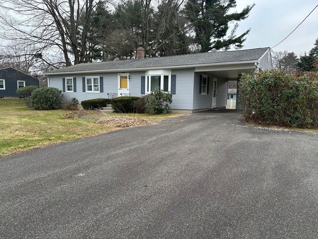19 Westminster St, East Longmeadow, MA 01028