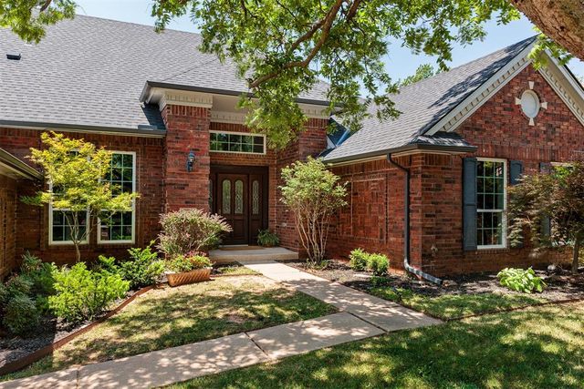 1009 Fox Hill Drive, Edmond, OK 73034