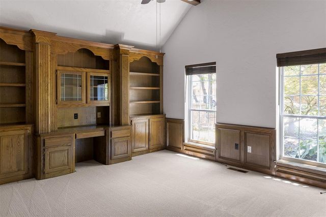 1009 Fox Hill Drive, Edmond, OK 73034