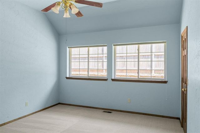 1009 Fox Hill Drive, Edmond, OK 73034