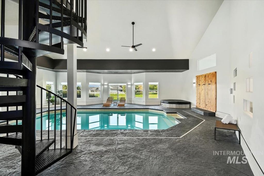 2095 N Meridian Rd, Eagle, ID 83616