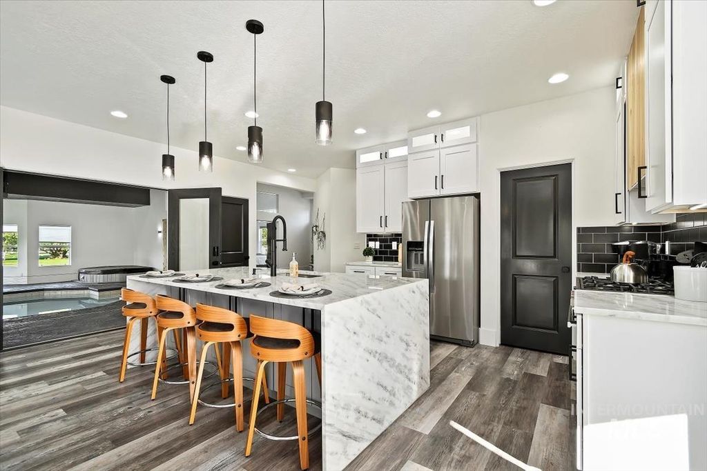 2095 N Meridian Rd, Eagle, ID 83616 photo 2