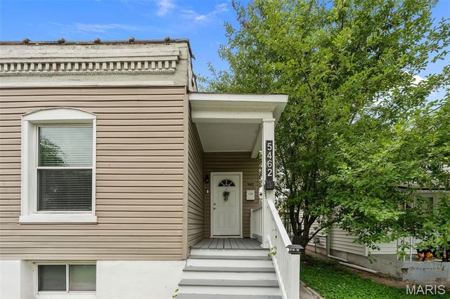 5462 Christy Avenue, St Louis, MO 63116