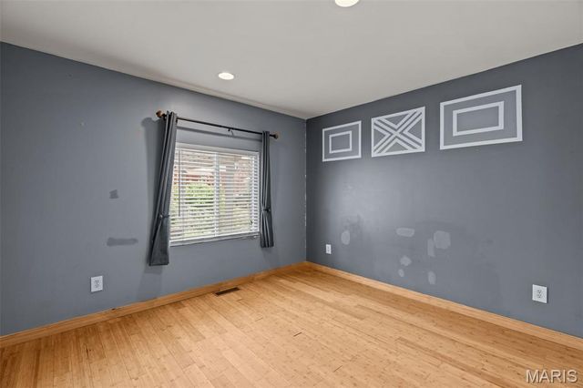 5462 Christy Avenue, St Louis, MO 63116