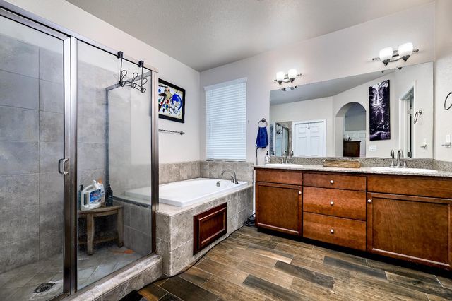 2409 S Bundy Drive, Fresno, CA 93727