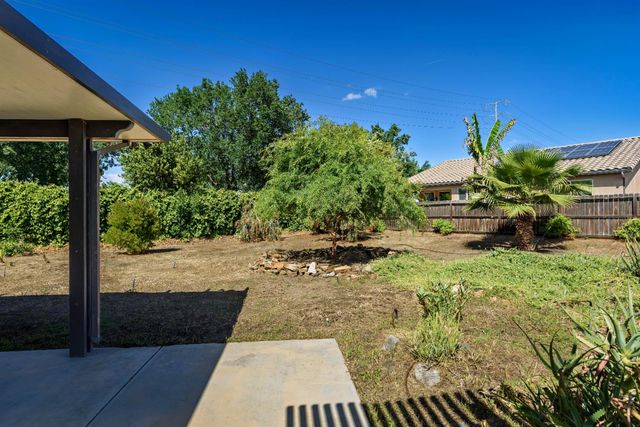 2409 S Bundy Drive, Fresno, CA 93727