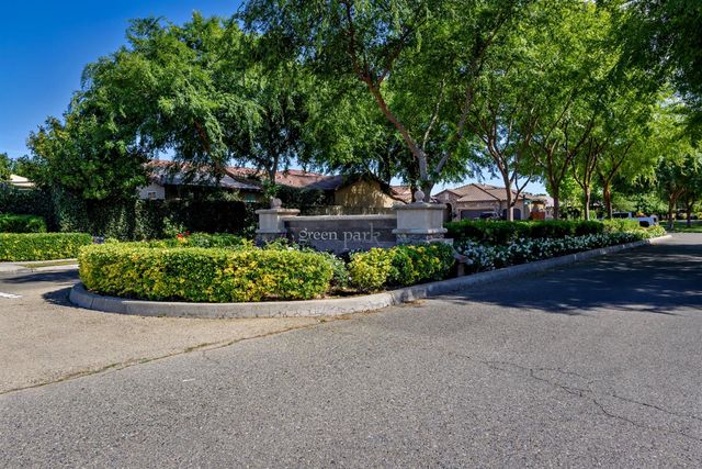 2409 S Bundy Drive, Fresno, CA 93727