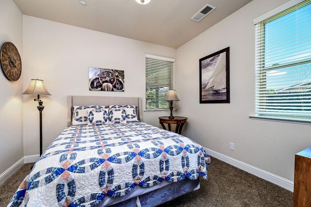 2409 S Bundy Drive, Fresno, CA 93727