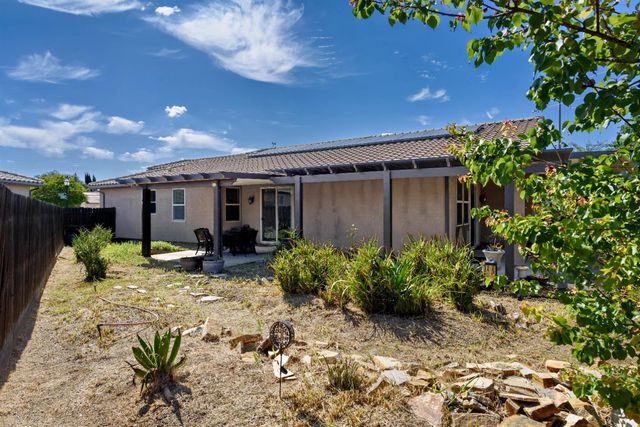 2409 S Bundy Drive, Fresno, CA 93727