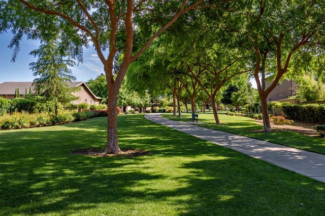 2409 S Bundy Drive, Fresno, CA 93727