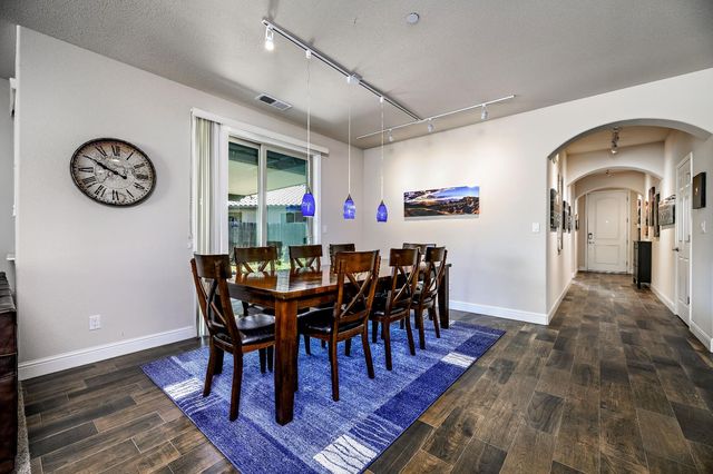 2409 S Bundy Drive, Fresno, CA 93727