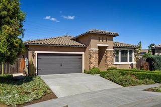 2409 S Bundy Drive, Fresno, CA 93727