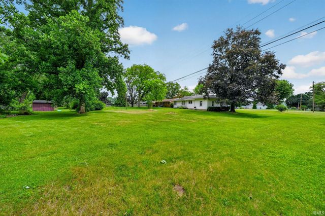24701 CR 20 Road, Elkhart, IN 46517