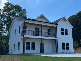 2800 Dorsey Peek Road, Gainesville, GA 30507