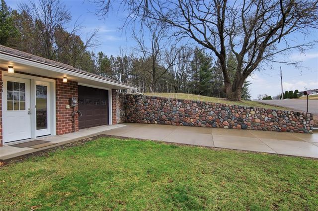 625 10th Avenue, Bloomer, WI 54724