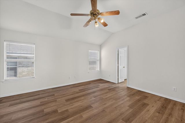 352 Mesquite Hill Drive, Arlington, TX 76002