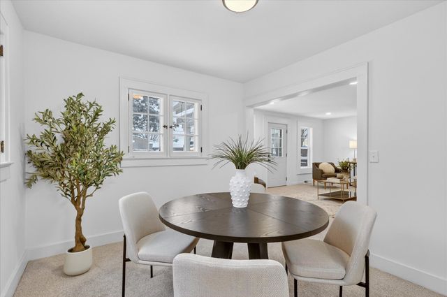 2138 Edgewood Avenue NE, Grand Rapids, MI 49505