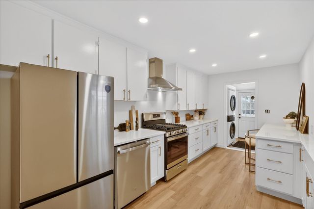 2138 Edgewood Avenue NE, Grand Rapids, MI 49505