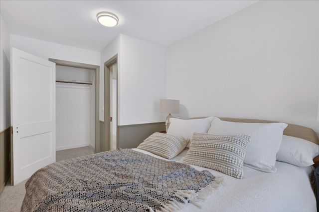 2138 Edgewood Avenue NE, Grand Rapids, MI 49505