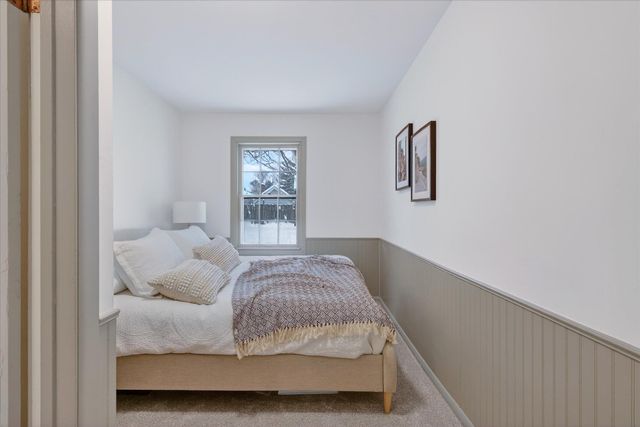 2138 Edgewood Avenue NE, Grand Rapids, MI 49505