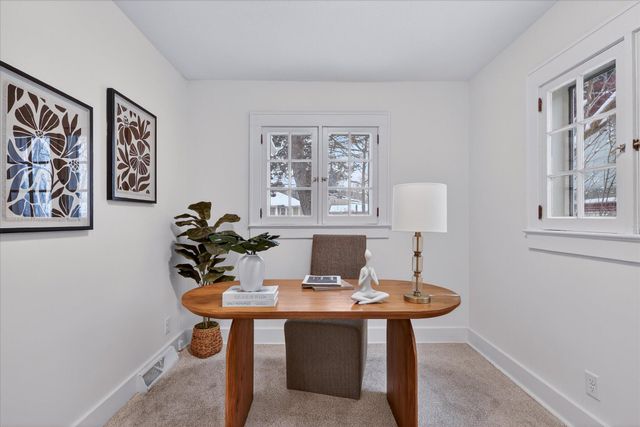 2138 Edgewood Avenue NE, Grand Rapids, MI 49505